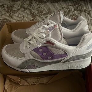 Saucony Shadow 6000 - white and purple, brand new, size 13